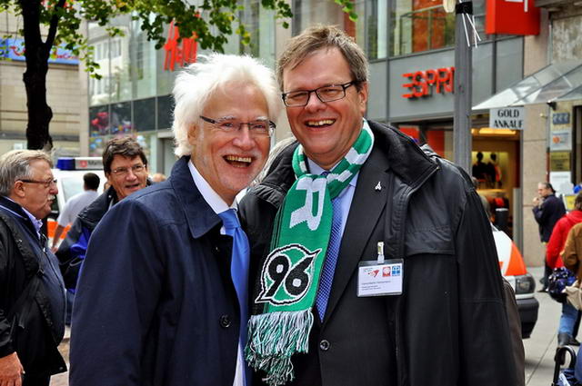 Zu_Tisch   045.jpg